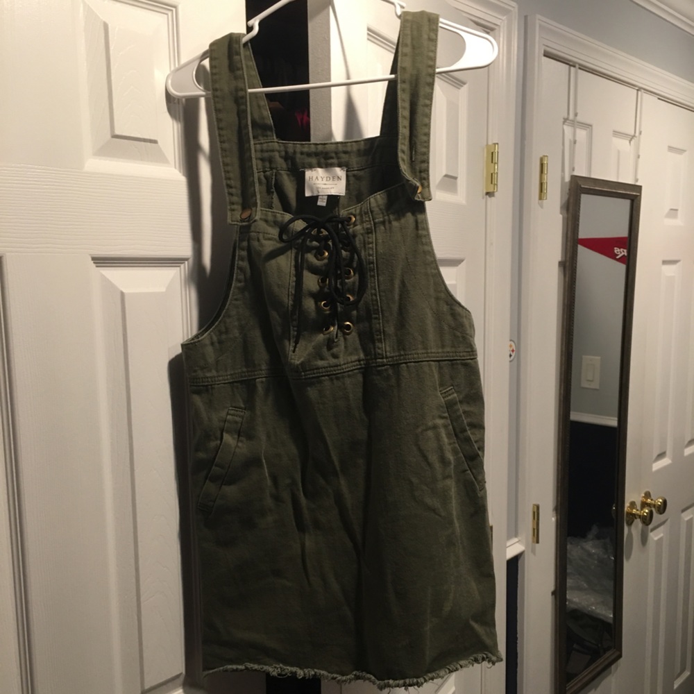 Overall dress